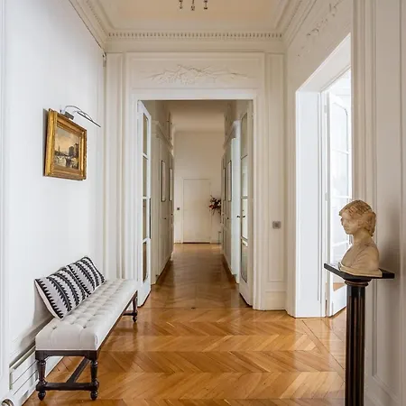 Prestigious Trocadero Apartment Paris