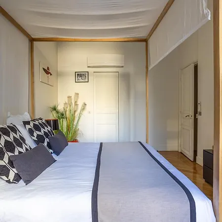 Prestigious Trocadero Apartment *