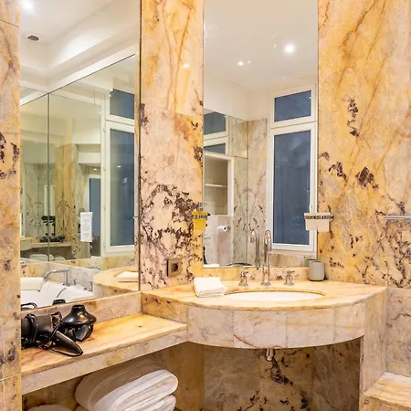 Prestigious Trocadero Apartment *