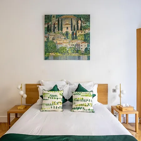 Prestigious Trocadero Apartment Paris