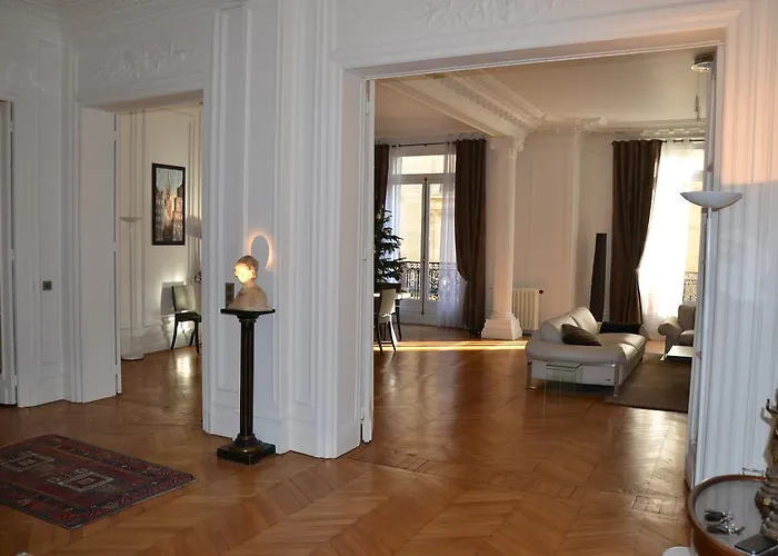 Prestigious Trocadero * باريس